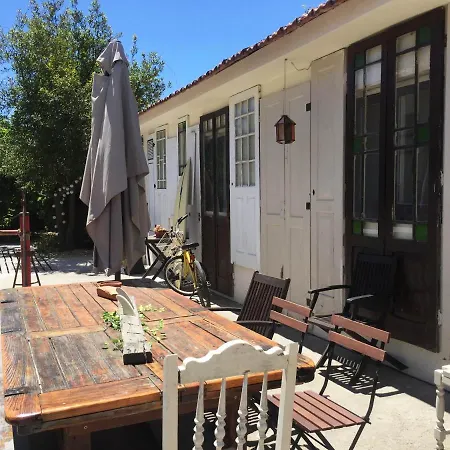 אכסניה Surf Camp Maceda