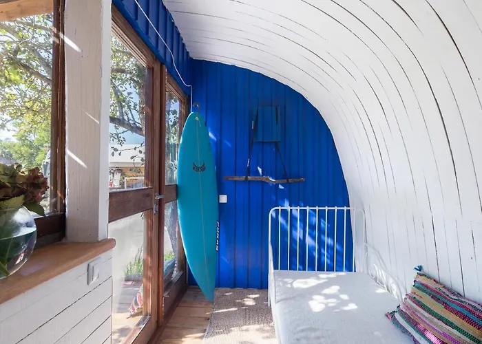 Surf Camp Деревянный коттедж